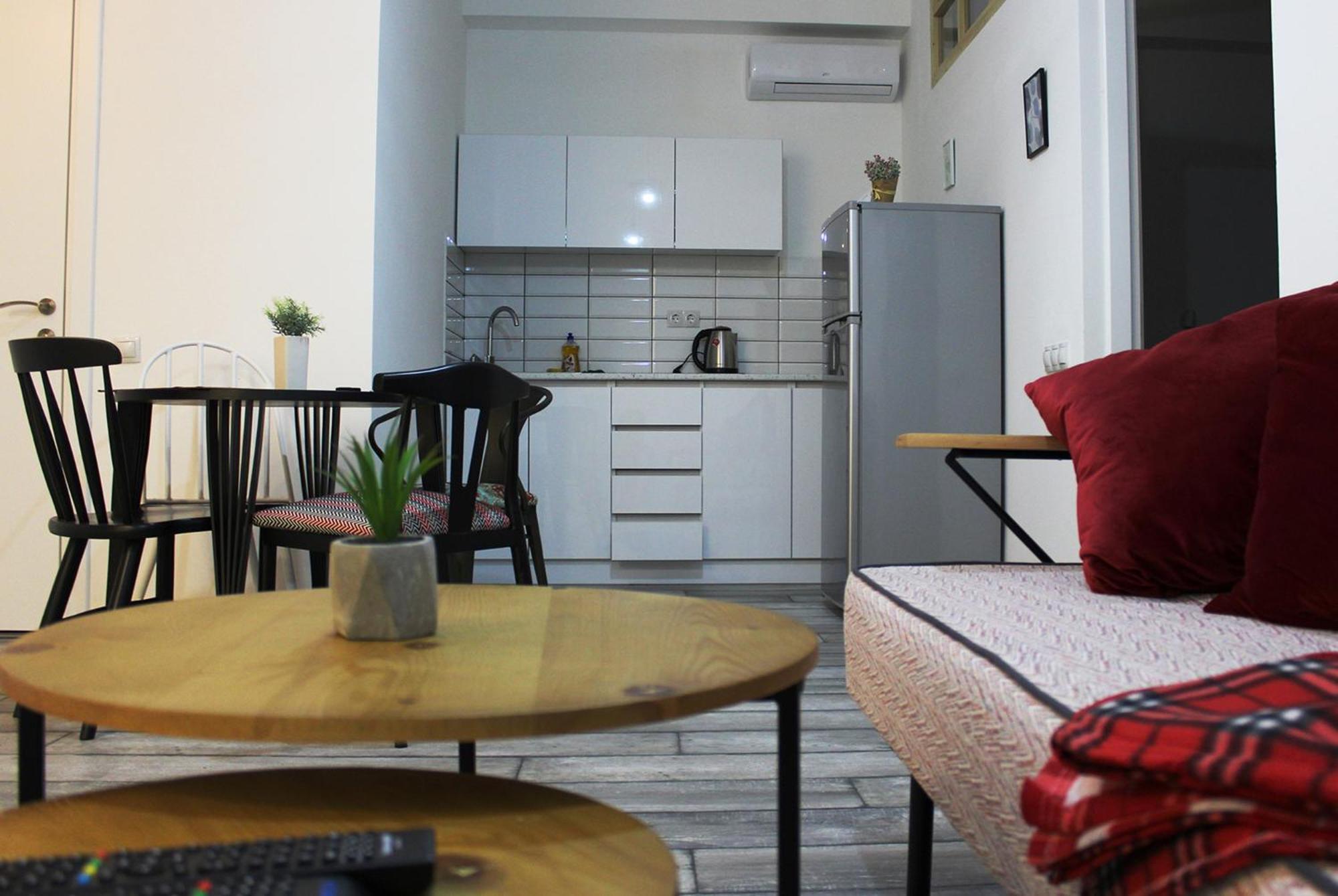 Style Apartments By Happy Place Tbilisi ภายนอก รูปภาพ