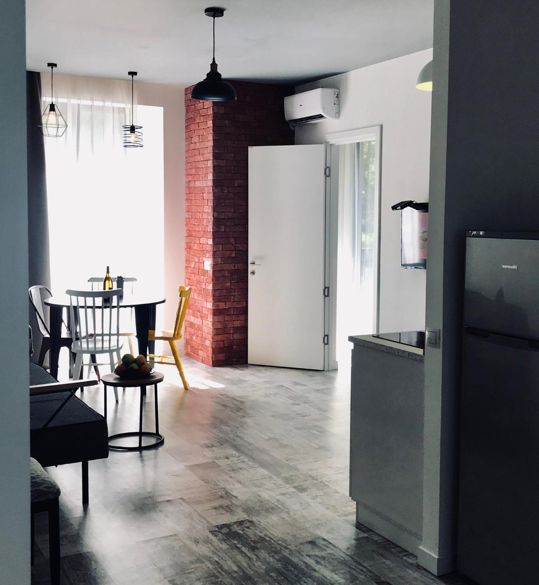 Style Apartments By Happy Place Tbilisi ภายนอก รูปภาพ