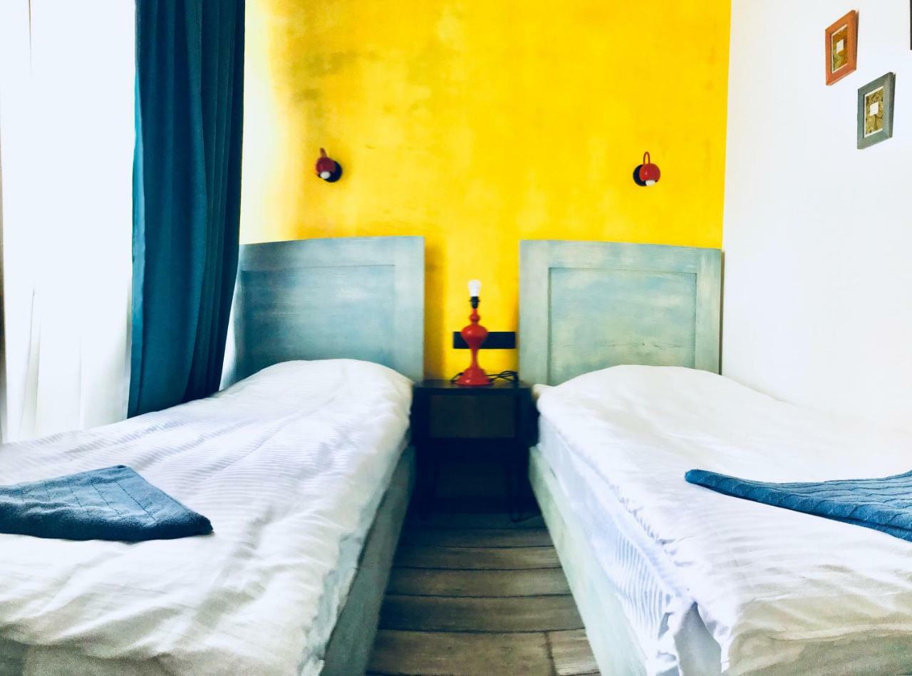 Style Apartments By Happy Place Tbilisi ภายนอก รูปภาพ